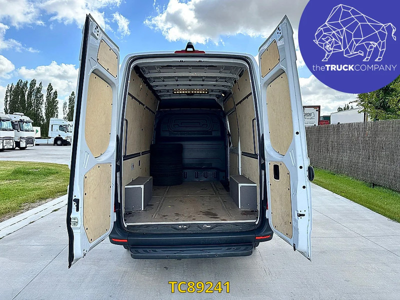Цельнометаллический фургон Mercedes-Benz Sprinter 317 CDI L2H2: фото 11