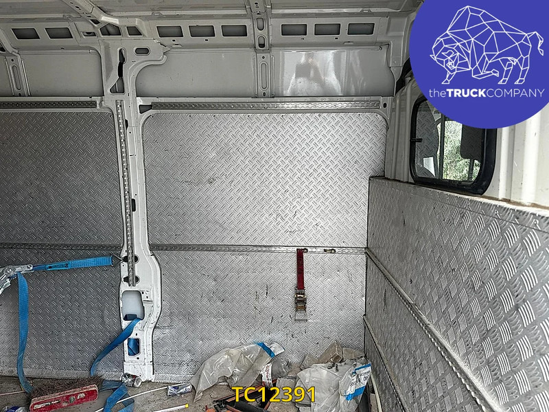 Peugeot Boxer L3H2 - Цельнометаллический фургон: фото 4 Peugeot Boxer L3H2 - Цельнометаллический фургон: фото 4