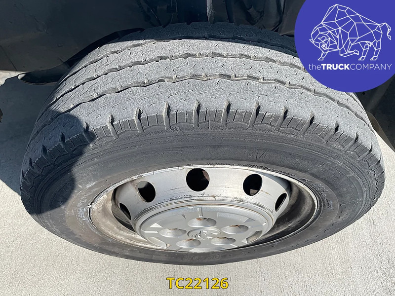 Peugeot Expert met laadklep - Фургон с закрытым кузовом: фото 2 Peugeot Expert met laadklep - Фургон с закрытым кузовом: фото 2