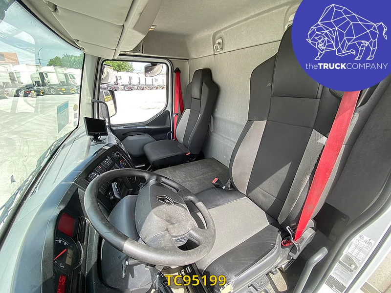 Renault D 210 - Грузовик с закрытым кузовом: фото 5 Renault D 210 - Грузовик с закрытым кузовом: фото 5