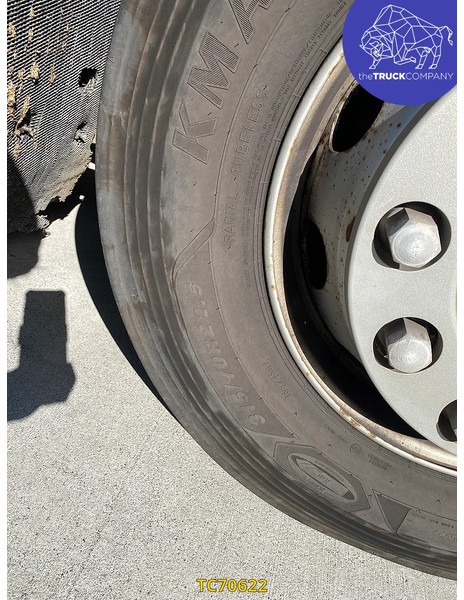 Грузовик с закрытым кузовом Renault D 320: фото 14 Грузовик с закрытым кузовом Renault D 320: фото 14