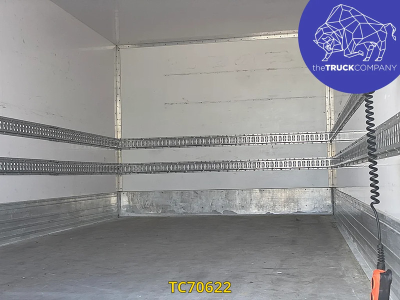 Грузовик с закрытым кузовом Renault D 320: фото 9 Грузовик с закрытым кузовом Renault D 320: фото 9