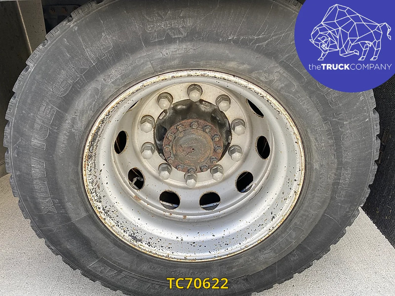 Грузовик с закрытым кузовом Renault D 320: фото 17 Грузовик с закрытым кузовом Renault D 320: фото 17