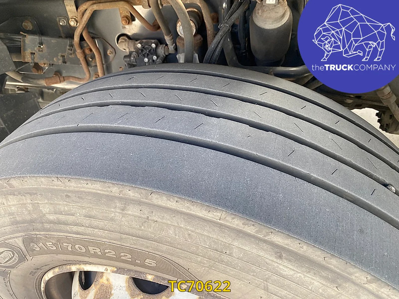 Грузовик с закрытым кузовом Renault D 320: фото 16 Грузовик с закрытым кузовом Renault D 320: фото 16