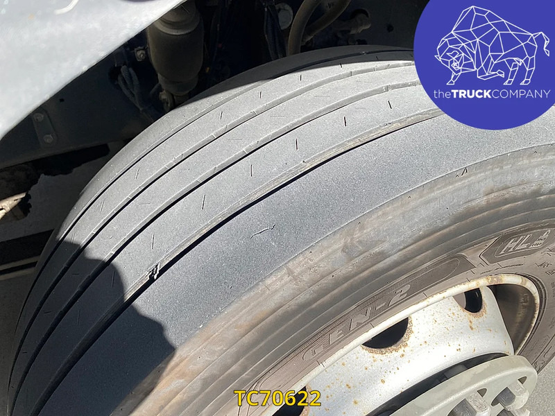 Грузовик с закрытым кузовом Renault D 320: фото 13 Грузовик с закрытым кузовом Renault D 320: фото 13