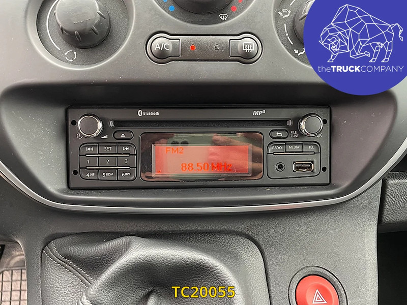 Цельнометаллический фургон Renault Kangoo 1.5 DCI: фото 19