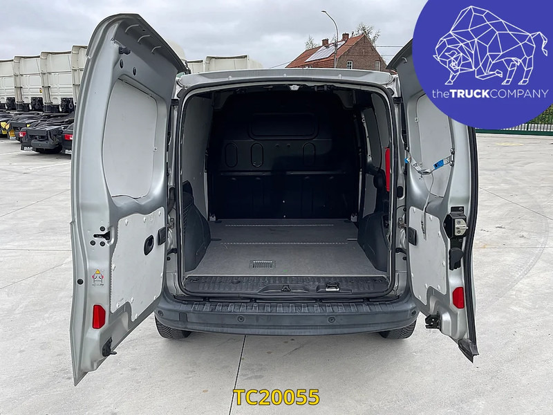 Цельнометаллический фургон Renault Kangoo 1.5 DCI: фото 6
