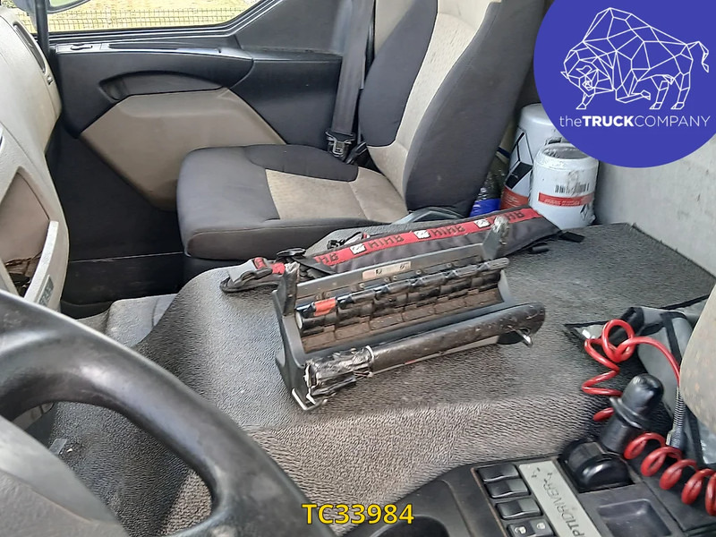 Renault Kerax 380 - Грузовик бортовой/ Платформа: фото 3 Renault Kerax 380 - Грузовик бортовой/ Платформа: фото 3