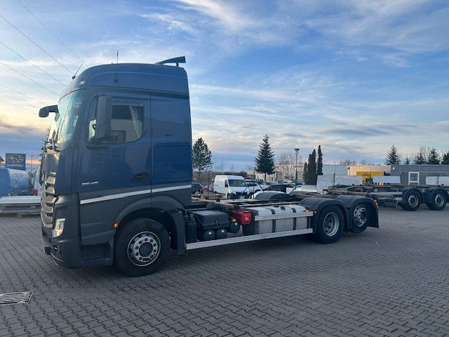 Mercedes-Benz 2548 - Грузовик-контейнеровоз/ Сменный кузов: фото 2 Mercedes-Benz 2548 - Грузовик-контейнеровоз/ Сменный кузов: фото 2