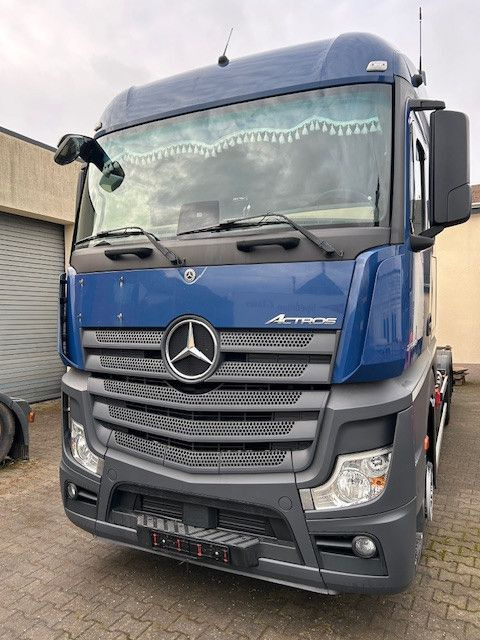 Mercedes-Benz 2548 - Грузовик-контейнеровоз/ Сменный кузов: фото 3 Mercedes-Benz 2548 - Грузовик-контейнеровоз/ Сменный кузов: фото 3