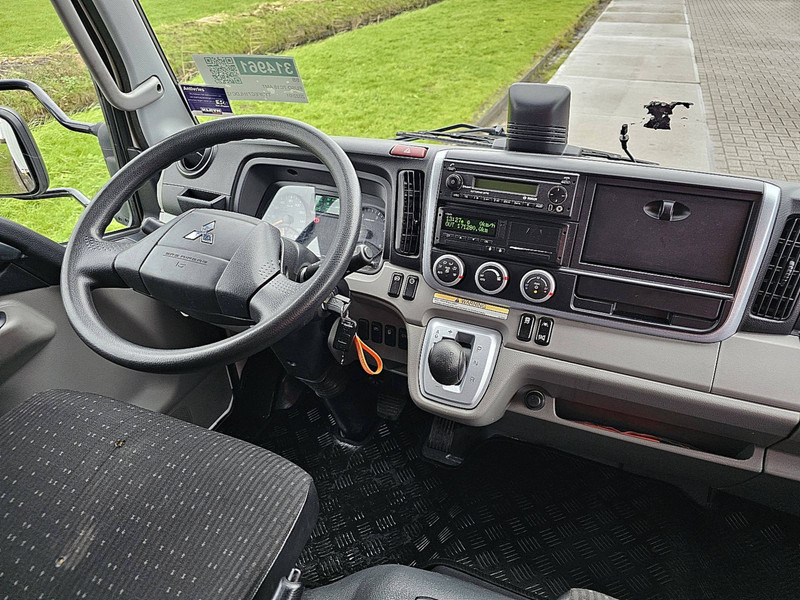 Фото интерьера 1: Грузовик с закрытым кузовом FUSO 7C18 CANTER DUONIC AIRCO LIFT