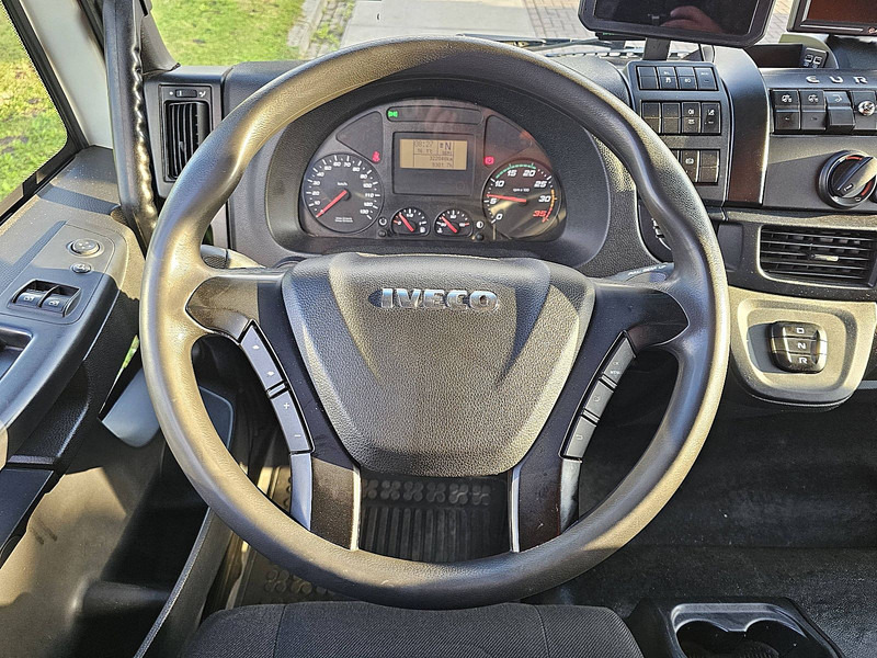 Грузовик с закрытым кузовом Iveco 120E25 EUROCARGO AIRCO TAILLIFT: фото 11