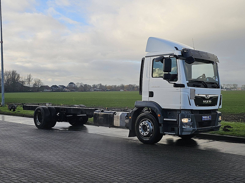 MAN 18.250 TGM 4X2 BL WB 620 AIRCO - Грузовик-шасси: фото 5 MAN 18.250 TGM 4X2 BL WB 620 AIRCO - Грузовик-шасси: фото 5