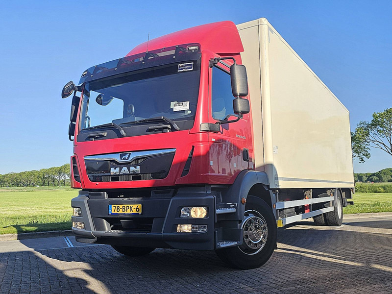 MAN 18.250 TGM BOX L 8.48 LIFT 2.5T - Грузовик с закрытым кузовом: фото 1 MAN 18.250 TGM BOX L 8.48 LIFT 2.5T - Грузовик с закрытым кузовом: фото 1