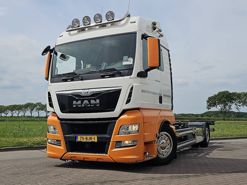 MAN 18.400 TGX XLX INTARDER LIFT 2T - Грузовик-контейнеровоз/ Сменный кузов: фото 1 MAN 18.400 TGX XLX INTARDER LIFT 2T - Грузовик-контейнеровоз/ Сменный кузов: фото 1