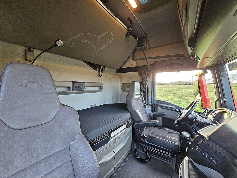 Грузовик-контейнеровоз/ Сменный кузов MAN 26.510 TGX GX 6X2 INTARDER: фото 15 Грузовик-контейнеровоз/ Сменный кузов MAN 26.510 TGX GX 6X2 INTARDER: фото 15