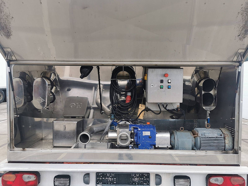 Полуприцеп-цистерна Magyar SR 34 FOODSTUFF PUMP WEBASTO 25M3: фото 9 Полуприцеп-цистерна Magyar SR 34 FOODSTUFF PUMP WEBASTO 25M3: фото 9