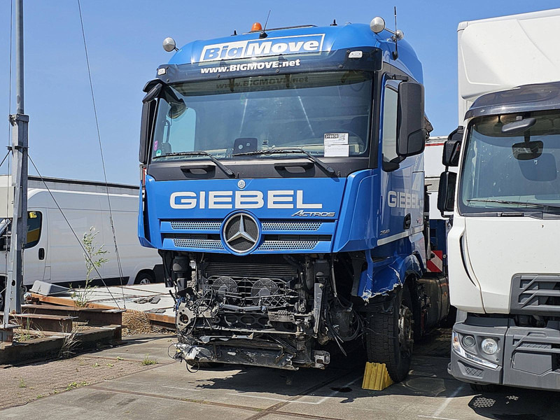 Mercedes-Benz ACTROS 2548 DAMAGED HMF 4020 K4 - Грузовик бортовой/ Платформа, Автоманипулятор: фото 2 Mercedes-Benz ACTROS 2548 DAMAGED HMF 4020 K4 - Грузовик бортовой/ Платформа, Автоманипулятор: фото 2