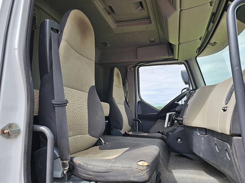 Грузовик с закрытым кузовом Renault MIDLUM 220.12 AIRCO BOX 7.2 LIFT: фото 7