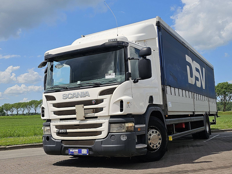 Scania P250 4X2 TAILLIFT - Тентованный грузовик: фото 1 Scania P250 4X2 TAILLIFT - Тентованный грузовик: фото 1
