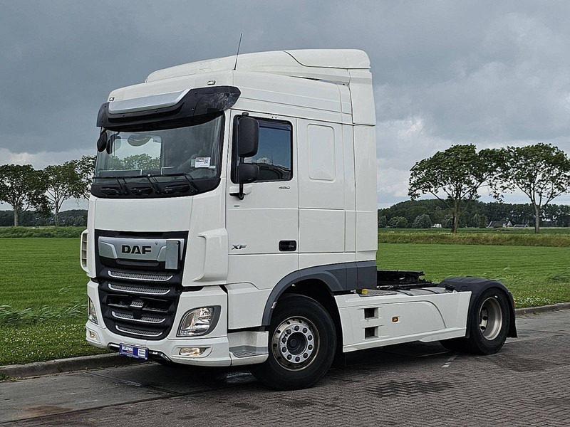 DAF XF 480 SPACECAB SKIRTS - Тягач: фото 2 DAF XF 480 SPACECAB SKIRTS - Тягач: фото 2