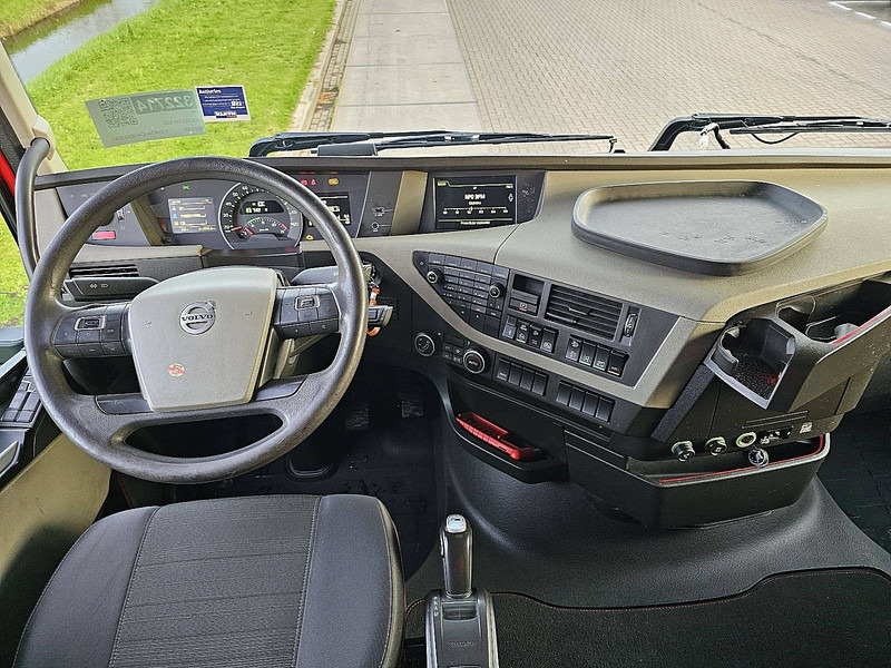 Тентованный грузовик Volvo FH 500 XL BDF+BOX LIFT: фото 8