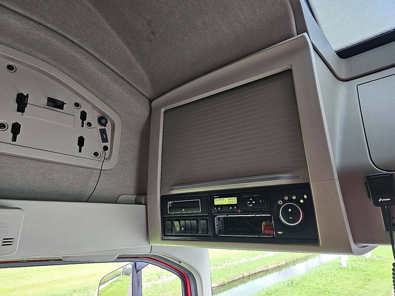 Тентованный грузовик Volvo FH 500 XL BDF+BOX LIFT: фото 10