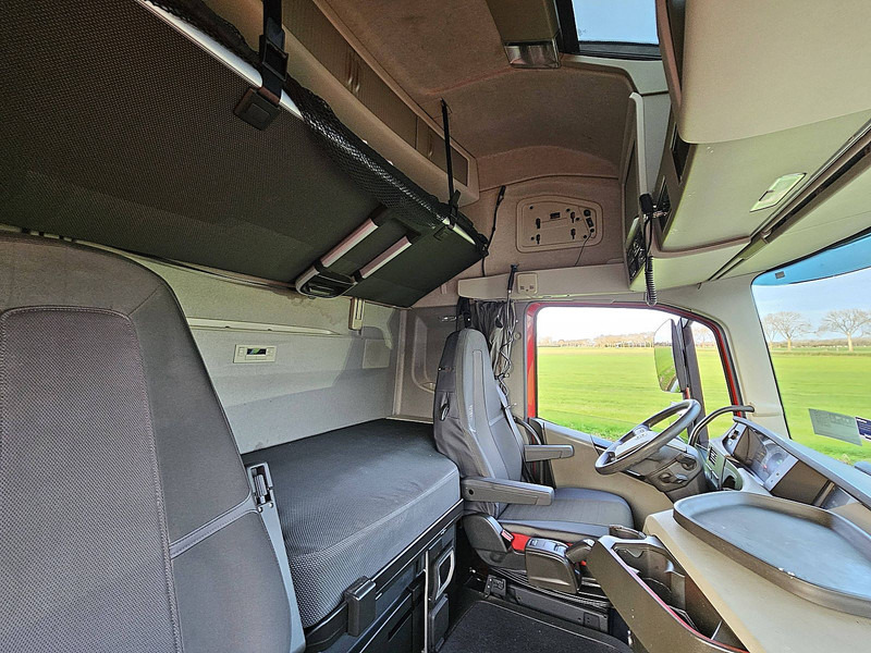 Тентованный грузовик Volvo FH 500 XL BDF+BOX LIFT: фото 15