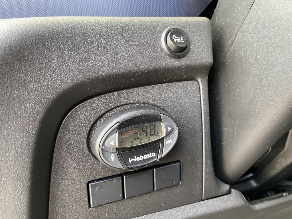 Iveco Daily 65C21 3,6m P+P+LBW Klima Automat. Webasto - Тентованный фургон: фото 4 Iveco Daily 65C21 3,6m P+P+LBW Klima Automat. Webasto - Тентованный фургон: фото 4