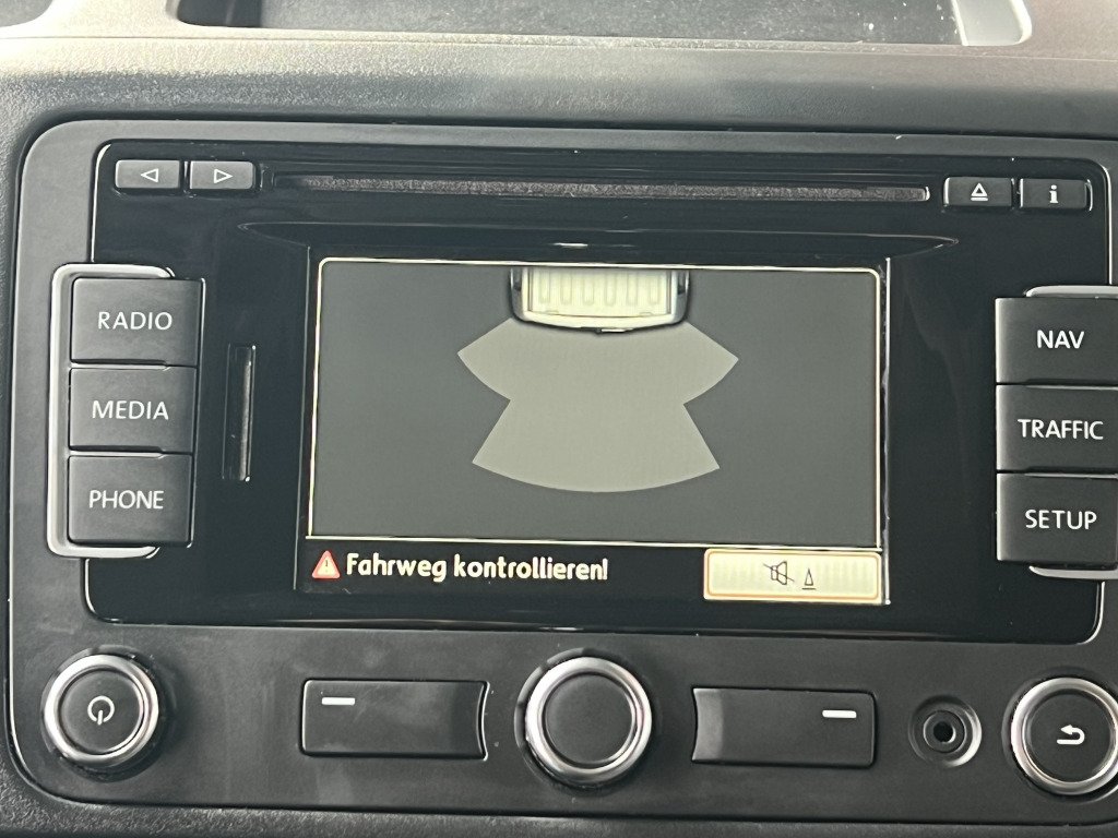 VW T5 Kombi 2,0 TDI BlueMotion Klima 9-Sitzer - Легковой автомобиль: фото 4 VW T5 Kombi 2,0 TDI BlueMotion Klima 9-Sitzer - Легковой автомобиль: фото 4