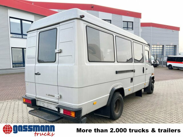 Грузовик с закрытым кузовом Mercedes-Benz 711 D-KA 4x2, Standklima, 11-Sitze, 2 x on stock: фото 13