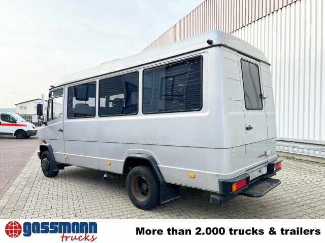 Грузовик с закрытым кузовом Mercedes-Benz 711 D-KA 4x2, Standklima, 11-Sitze, 2 x on stock: фото 15