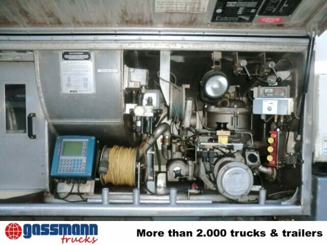 Mercedes-Benz SK 1824 L 4x2, Esterer Tankaufbau ca. 13.100l, 2 - Грузовик-цистерна: фото 2 Mercedes-Benz SK 1824 L 4x2, Esterer Tankaufbau ca. 13.100l, 2 - Грузовик-цистерна: фото 2