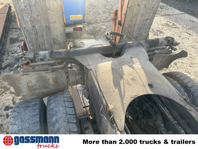 Scania 124C 400 6x6 - Грузовик-шасси: фото 4 Scania 124C 400 6x6 - Грузовик-шасси: фото 4