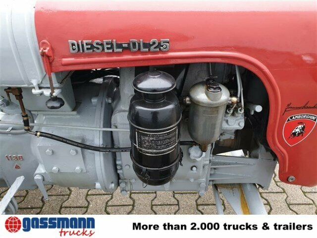 Traktor DL25 - Трактор: фото 5 Traktor DL25 - Трактор: фото 5