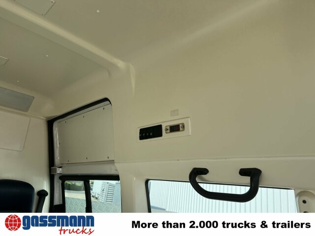 Volkswagen T5 2.0 TDI 4x2, Krankenwagen - Машина скорой помощи: фото 2 Volkswagen T5 2.0 TDI 4x2, Krankenwagen - Машина скорой помощи: фото 2