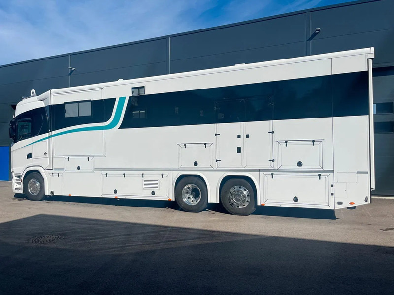 Scania S590 V8 6x2 Camper / Motorhome - New 2025 - Garage - Slide out - - Дом на колесах: фото 5 Scania S590 V8 6x2 Camper / Motorhome - New 2025 - Garage - Slide out - - Дом на колесах: фото 5