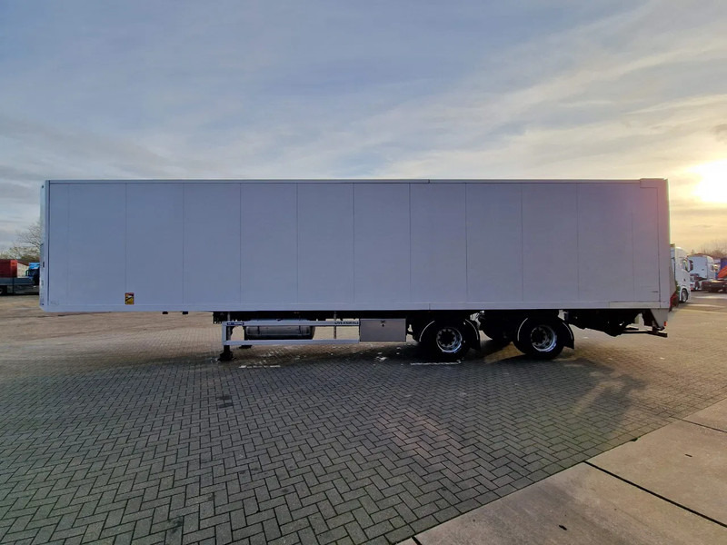 GS Meppel Ravenhorst - Chicken Transport - Frigo/Conditioned - Loadlift -Steering axle - Полуприцеп для перевозки животных: фото 4 GS Meppel Ravenhorst - Chicken Transport - Frigo/Conditioned - Loadlift -Steering axle - Полуприцеп для перевозки животных: фото 4