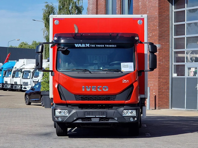 Iveco EuroCargo 120 210 - Isotherm box - Zepro loadlift - Low KM - Airco - Camera - Грузовик с закрытым кузовом: фото 2 Iveco EuroCargo 120 210 - Isotherm box - Zepro loadlift - Low KM - Airco - Camera - Грузовик с закрытым кузовом: фото 2