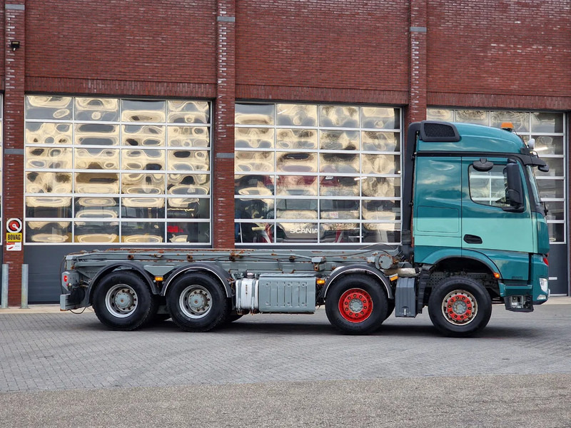 Тросовый мультилифт Mercedes-Benz Arocs 3251 8x4 - Cable system - HUB reduction - Euro 6 - Camera system: фото 11 Тросовый мультилифт Mercedes-Benz Arocs 3251 8x4 - Cable system - HUB reduction - Euro 6 - Camera system: фото 11