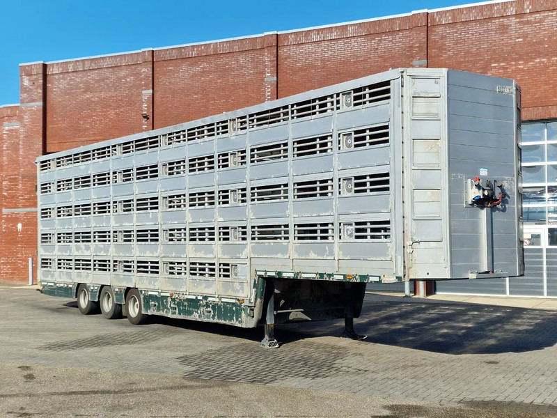 Pezzaioli 5 deck livestock trailer - Water & Ventilation - Loadlift - Folding floors - BPW Axle - 155M3 - Полуприцеп для перевозки животных: фото 3 Pezzaioli 5 deck livestock trailer - Water & Ventilation - Loadlift - Folding floors - BPW Axle - 155M3 - Полуприцеп для перевозки животных: фото 3