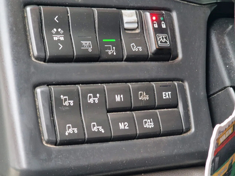 Scania R580 V8 NGS Highline 6x2 - Loadlift - Retarder - Full air - 475 wb - Грузовик-шасси: фото 3 Scania R580 V8 NGS Highline 6x2 - Loadlift - Retarder - Full air - 475 wb - Грузовик-шасси: фото 3