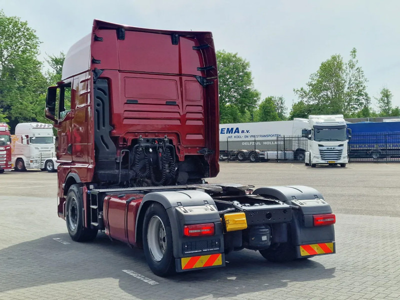 MAN TGX 18.510 4x2 - Retarder - Night clima - 2x tank - Navi - Full spoiler - Тягач: фото 5 MAN TGX 18.510 4x2 - Retarder - Night clima - 2x tank - Navi - Full spoiler - Тягач: фото 5