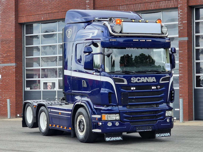 Scania R560 V8 Highline 6x2 - Show truck - Manual gearbox - 2.90 WB - PTO/Hydraulic - Double glazed - Тягач: фото 1 Scania R560 V8 Highline 6x2 - Show truck - Manual gearbox - 2.90 WB - PTO/Hydraulic - Double glazed - Тягач: фото 1