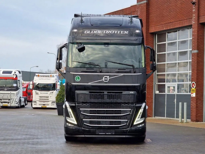 Volvo FH 13.500 Globetrotter XL 4x2 - NEW - Full spec - I parkcool - Full air - - Тягач: фото 2 Volvo FH 13.500 Globetrotter XL 4x2 - NEW - Full spec - I parkcool - Full air - - Тягач: фото 2