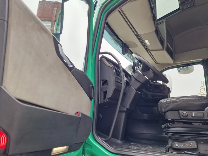 Грузовик-шасси Volvo FH 13.460 Globetrotter 6x2 - Chassis - 4.60 WB - HUB Reduction - LNG: фото 9 Грузовик-шасси Volvo FH 13.460 Globetrotter 6x2 - Chassis - 4.60 WB - HUB Reduction - LNG: фото 9