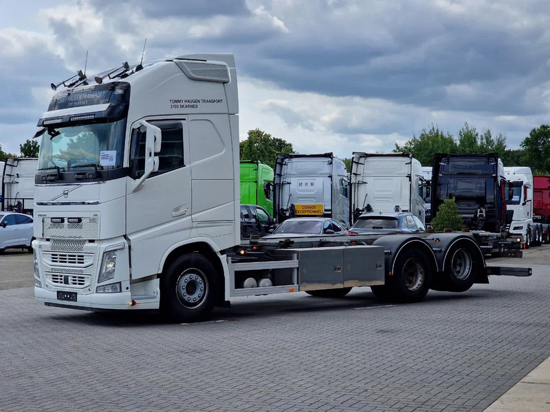 Volvo FH 13.500 Globetrotter XL 6x2 - BDF - Retarder - I parkcool - Full air - 4.90 WB - Грузовик-контейнеровоз/ Сменный кузов: фото 3 Volvo FH 13.500 Globetrotter XL 6x2 - BDF - Retarder - I parkcool - Full air - 4.90 WB - Грузовик-контейнеровоз/ Сменный кузов: фото 3