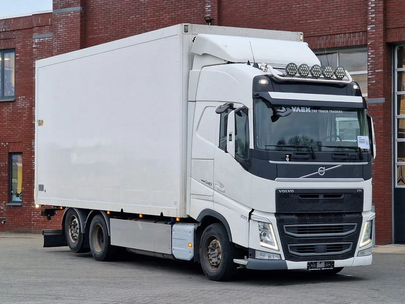 Volvo FH 13.540 Globetrotter 6x2 - Closed box with sidedoors - Full air - Leather - Грузовик с закрытым кузовом: фото 1 Volvo FH 13.540 Globetrotter 6x2 - Closed box with sidedoors - Full air - Leather - Грузовик с закрытым кузовом: фото 1