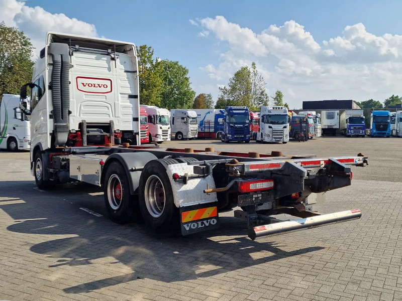 Volvo FH 16.750 Globetrotter 6x2 BDF - Retarder - HUB reduction - Euro 5 - 4.90 WB - Грузовик-контейнеровоз/ Сменный кузов: фото 5 Volvo FH 16.750 Globetrotter 6x2 BDF - Retarder - HUB reduction - Euro 5 - 4.90 WB - Грузовик-контейнеровоз/ Сменный кузов: фото 5