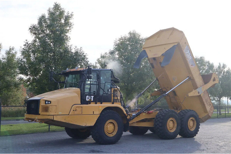 Caterpillar 730 04A | TAILGATE | LOW HOURS - Сочленённый самосвал: фото 2 Caterpillar 730 04A | TAILGATE | LOW HOURS - Сочленённый самосвал: фото 2